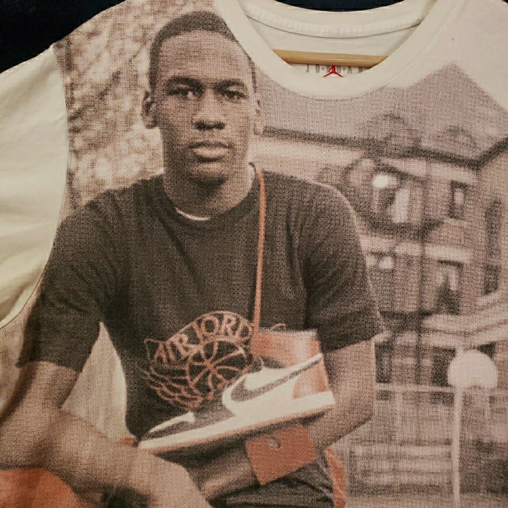 Michael Jordan Retro Graphic T-Shirt with Basketball Print AT8917-100 100%Cotton